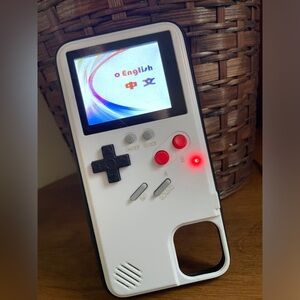 RETRO IPHONE 11 GAMEBOY CASE